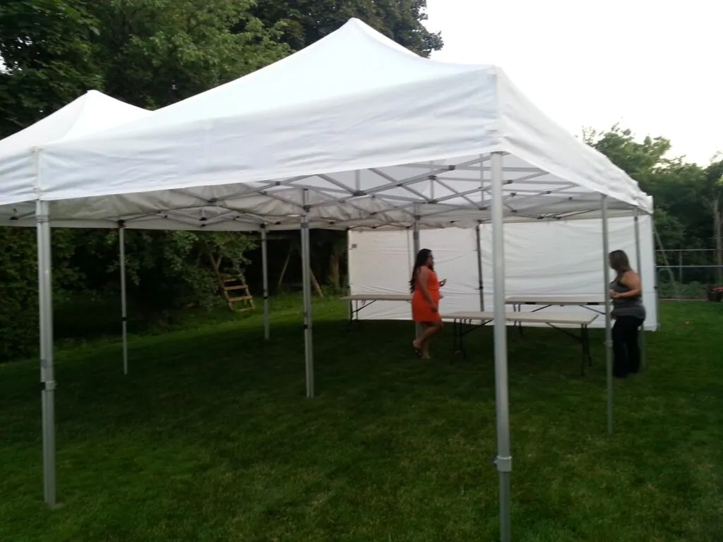 Party rental delivery and tent setup in the GTA